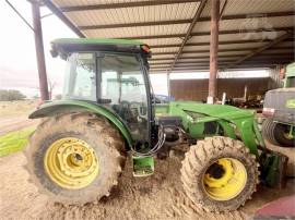 JOHN DEERE 5520