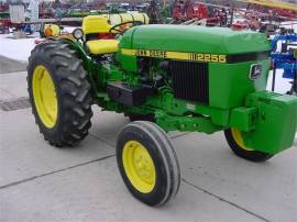 1984 JOHN DEERE 2255