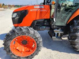 KUBOTA M7040D