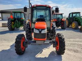 KUBOTA M7040D