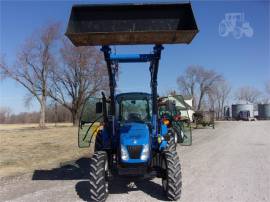 2015 NEW HOLLAND T4.65
