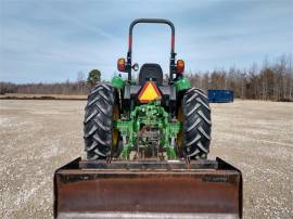 2017 JOHN DEERE 5065E