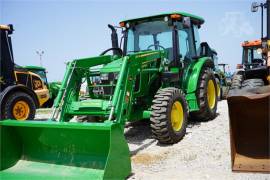 JOHN DEERE 5075E