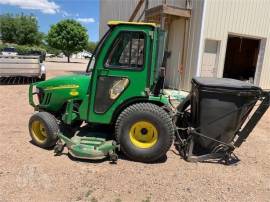 2010 JOHN DEERE 2520