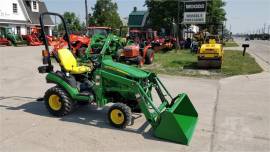 2015 JOHN DEERE 1025R