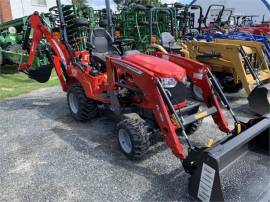 2022 MASSEY FERGUSON GC1725M