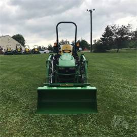 2022 JOHN DEERE 1025R