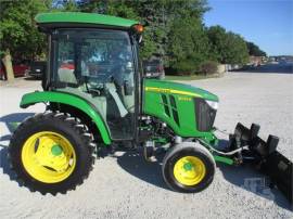 2019 JOHN DEERE 3033R