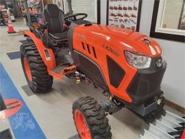 2022 KUBOTA LX2610HSD