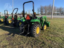 2023 JOHN DEERE 2032R