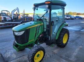 JOHN DEERE 3033R