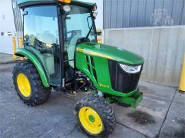 JOHN DEERE 3033R