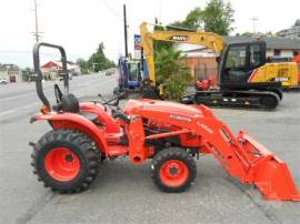 2022 KUBOTA L3301HST