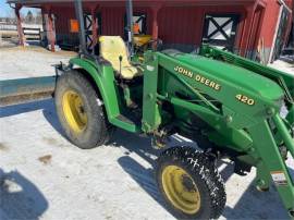 1999 JOHN DEERE 4400