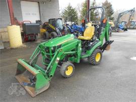 2015 JOHN DEERE 1025R