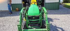 2017 JOHN DEERE 1025R