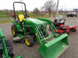 2017 JOHN DEERE 2032R