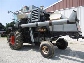 1981 GLEANER F2