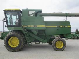 1984 JOHN DEERE 8820