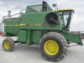 1984 JOHN DEERE 8820