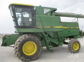 1984 JOHN DEERE 8820