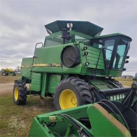 1987 JOHN DEERE 7720 TITAN II