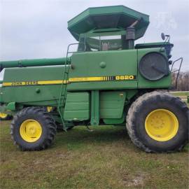 1987 JOHN DEERE 8820 TITAN II