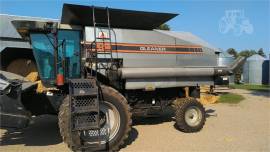 1992 GLEANER R52