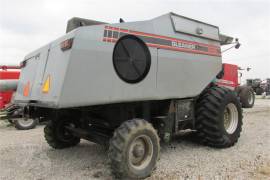 1995 GLEANER R62