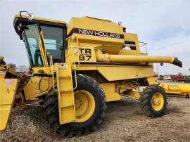 1995 NEW HOLLAND TR87