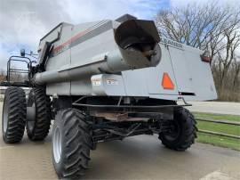 1998 GLEANER R72