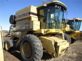 1998 NEW HOLLAND TR88