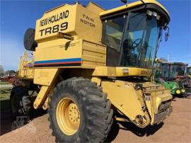 1999 NEW HOLLAND TR89