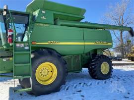 2000 JOHN DEERE 9750 STS