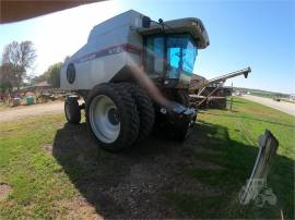 2001 GLEANER R72