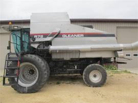 2002 GLEANER R72