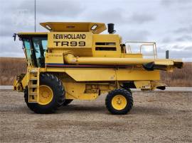 2002 NEW HOLLAND TR99