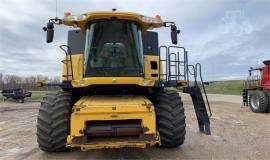 2004 NEW HOLLAND CR970