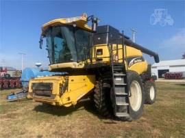 2004 NEW HOLLAND CR970