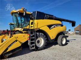 2005 NEW HOLLAND CR960B