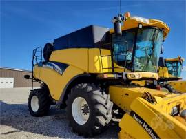 2005 NEW HOLLAND CR960B