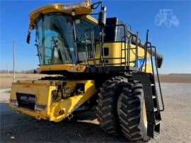 2007 NEW HOLLAND CR9040