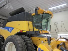 2007 NEW HOLLAND CR9060