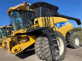 2007 NEW HOLLAND CR9060