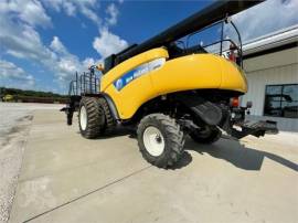 2008 NEW HOLLAND CR9040