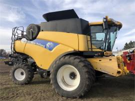 2008 NEW HOLLAND CR9070