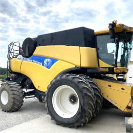 2008 NEW HOLLAND CR9070