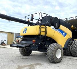 2008 NEW HOLLAND CR9070