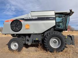 2009 GLEANER R66