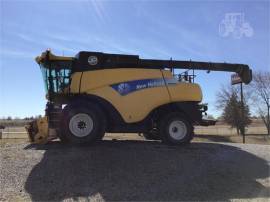 2009 NEW HOLLAND CR9040